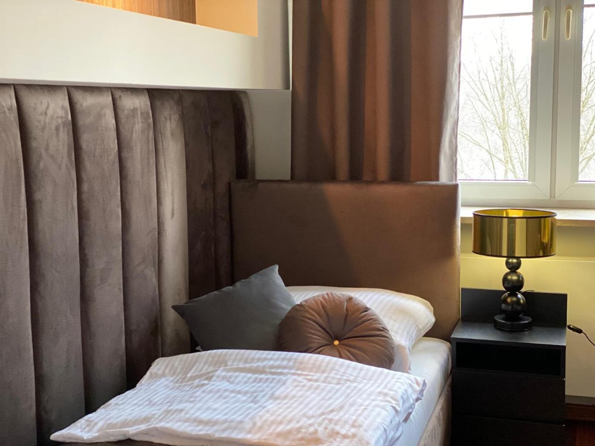 Family & Business Sauna Apartments Klonowa Nad Zalewem, Unikat Spa كيلتشي المظهر الخارجي الصورة